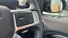 Land Rover Discovery 3.0 D300 Dynamic SE 5dr Auto Diesel Station Wagon